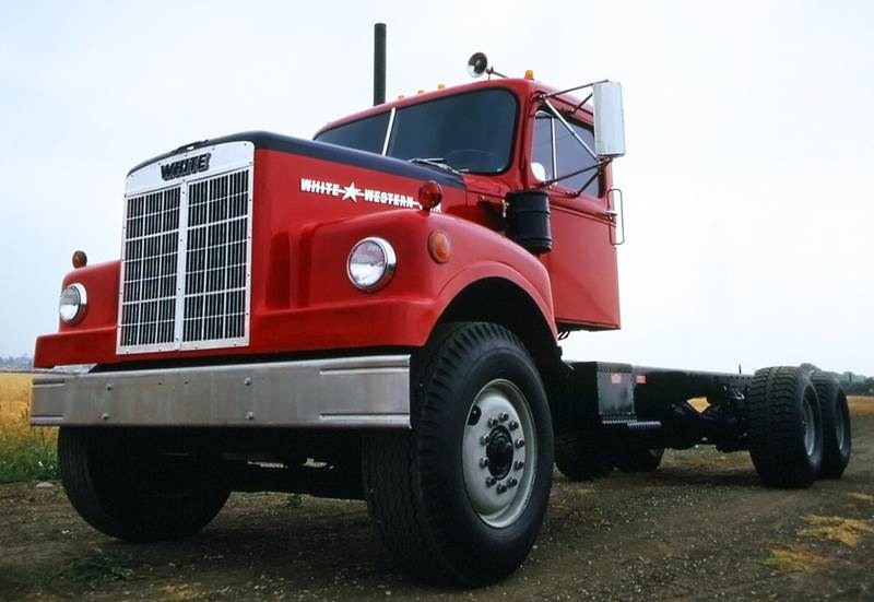 משאית White Western Star 4864 יוצרה בין השנים 1967-72